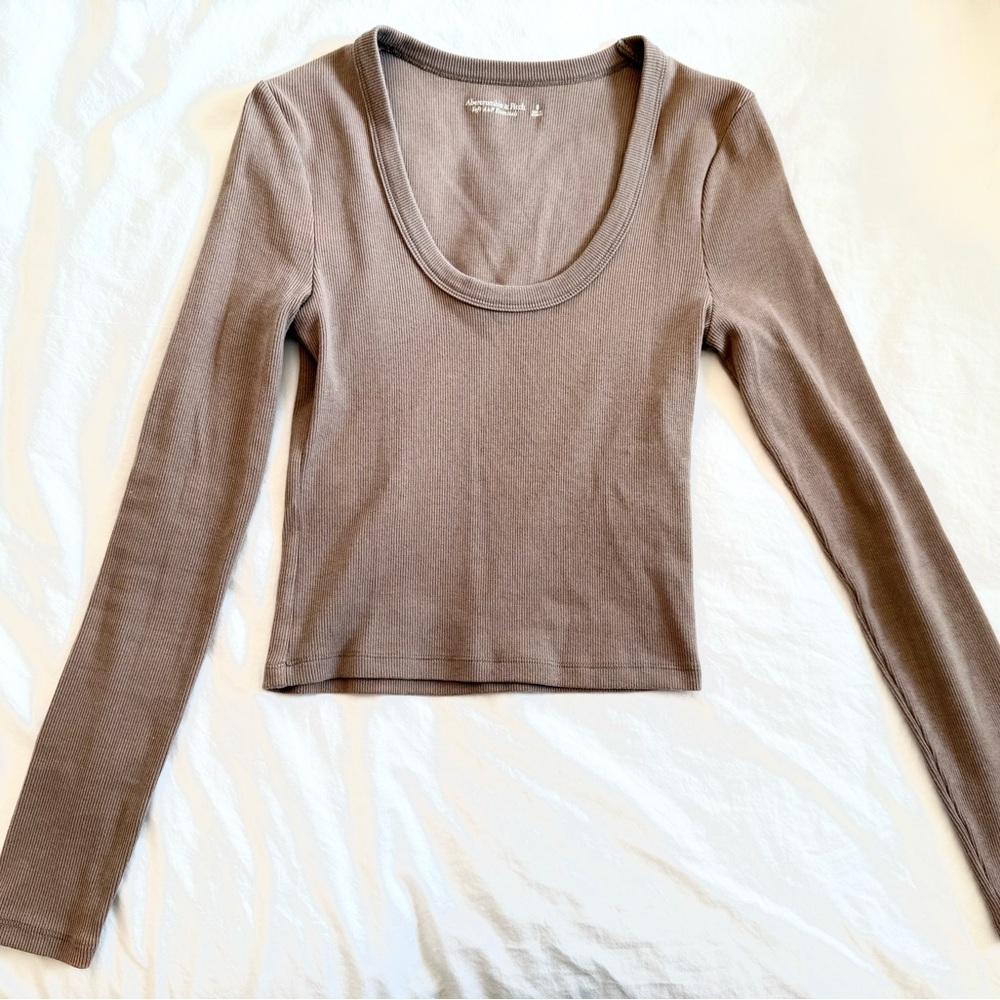 Abercrombie & Fitch | Soft Essentials Ribbed Long Sleeve
